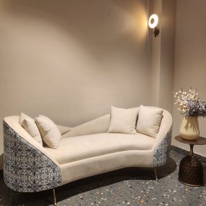 https://couchlane.com/wp-content/uploads/2025/02/Glam-Curved-Sofa-300x300.jpeg